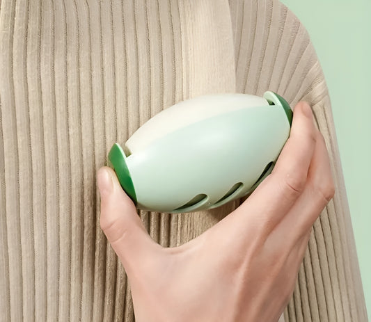 Lint-Free On the Go: Portable Silicone Reusable Lint Roller